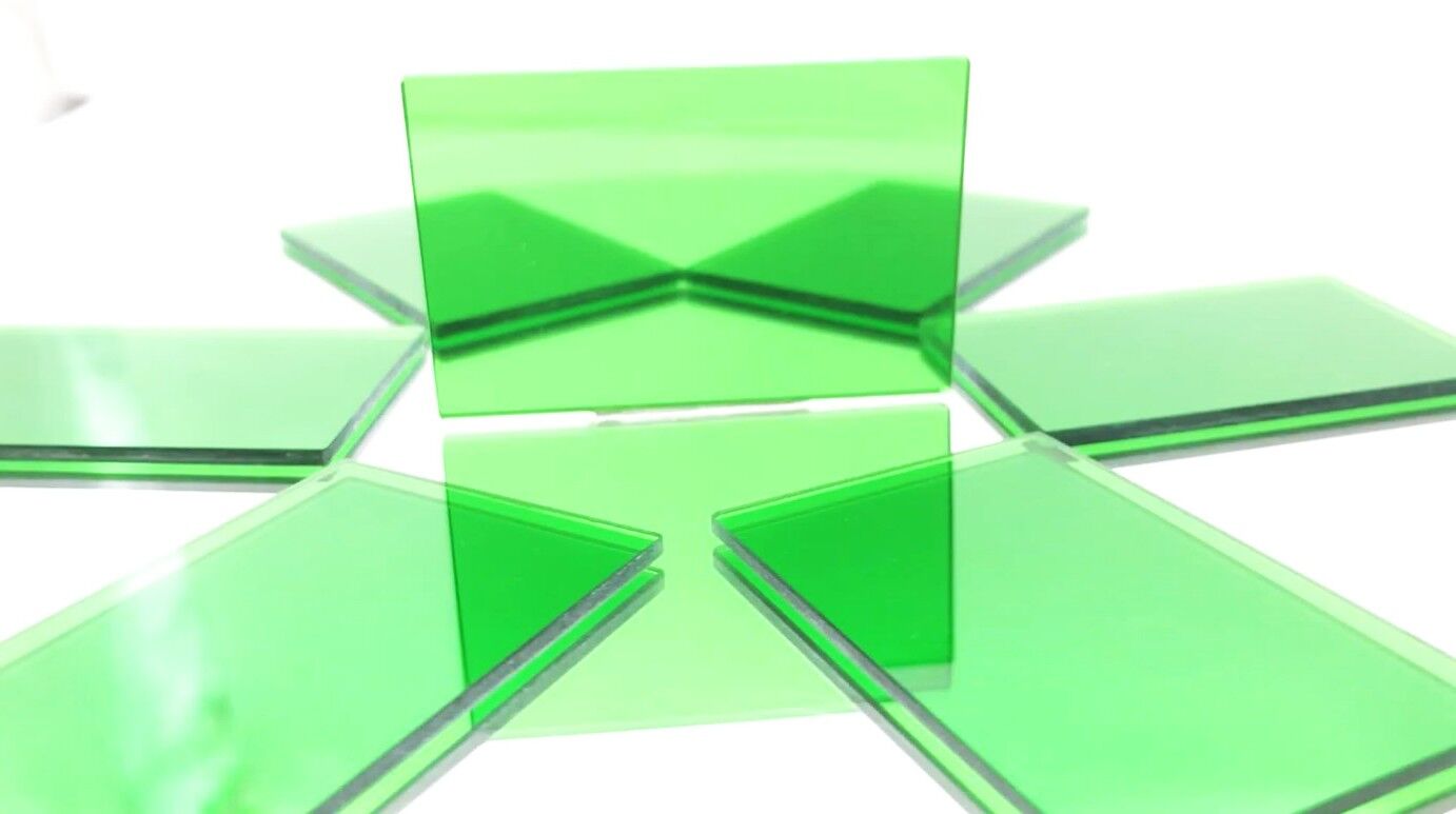 Монолитный поликарбонат КИВИ Зеленый 1,8 мм (1,525х2,05 м) Полигаль