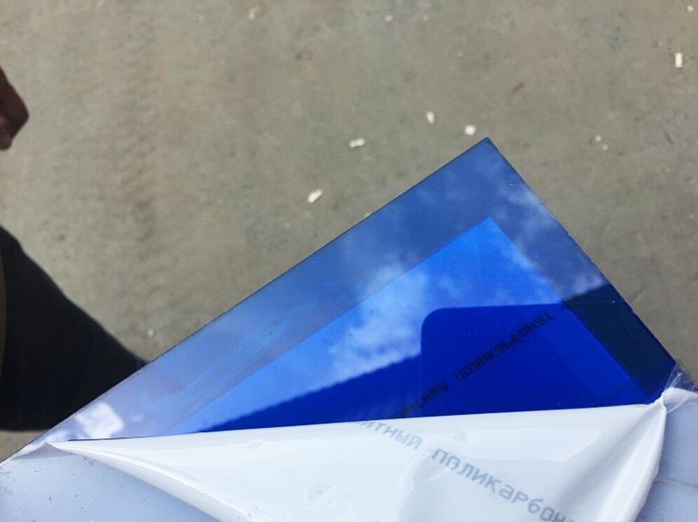 Монолитный поликарбонат BORREX Синий 0,8 мм (1,25*2,05 м)