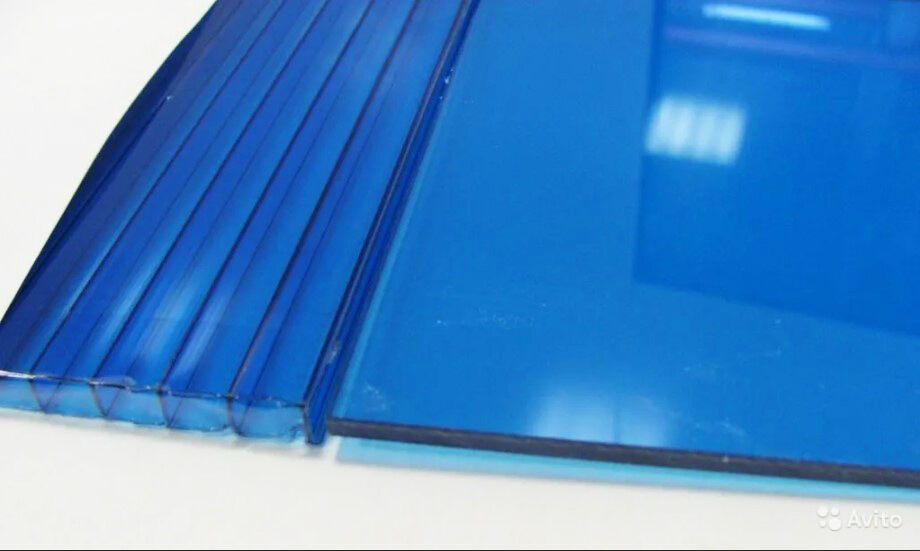 Монолитный поликарбонат КИВИ Синий 4 мм (3,05х2,05 м) Полигаль