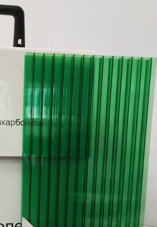 Сотовый поликарбонат AGROLUX Зеленый 10 мм (2,1*6 м) AgroLux