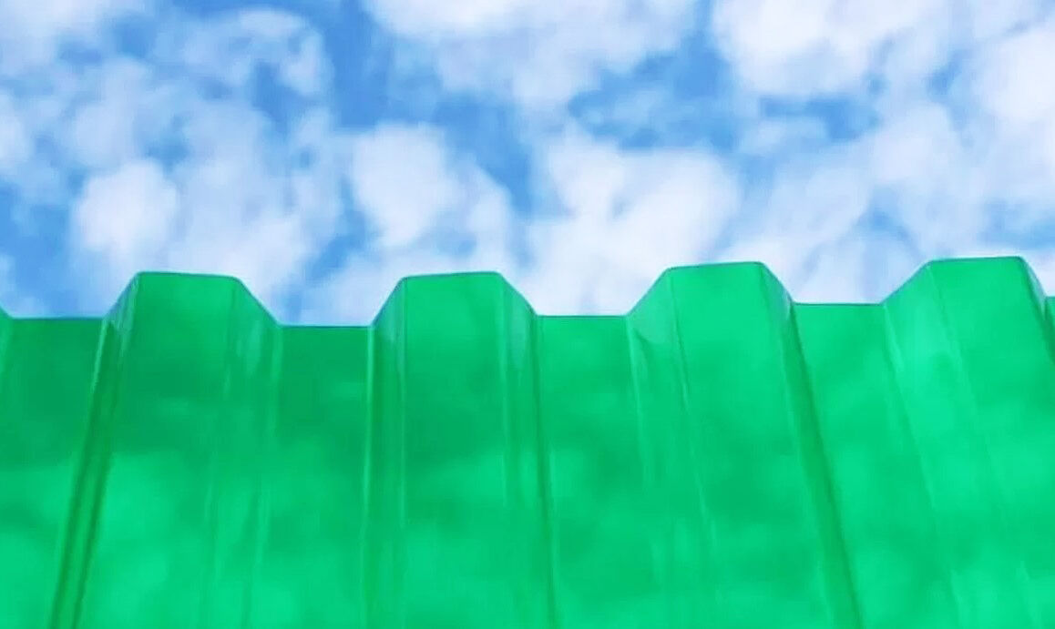 Профилированный поликарбонат KINPLAST Зеленый 0,8 мм (1,05*4 м)