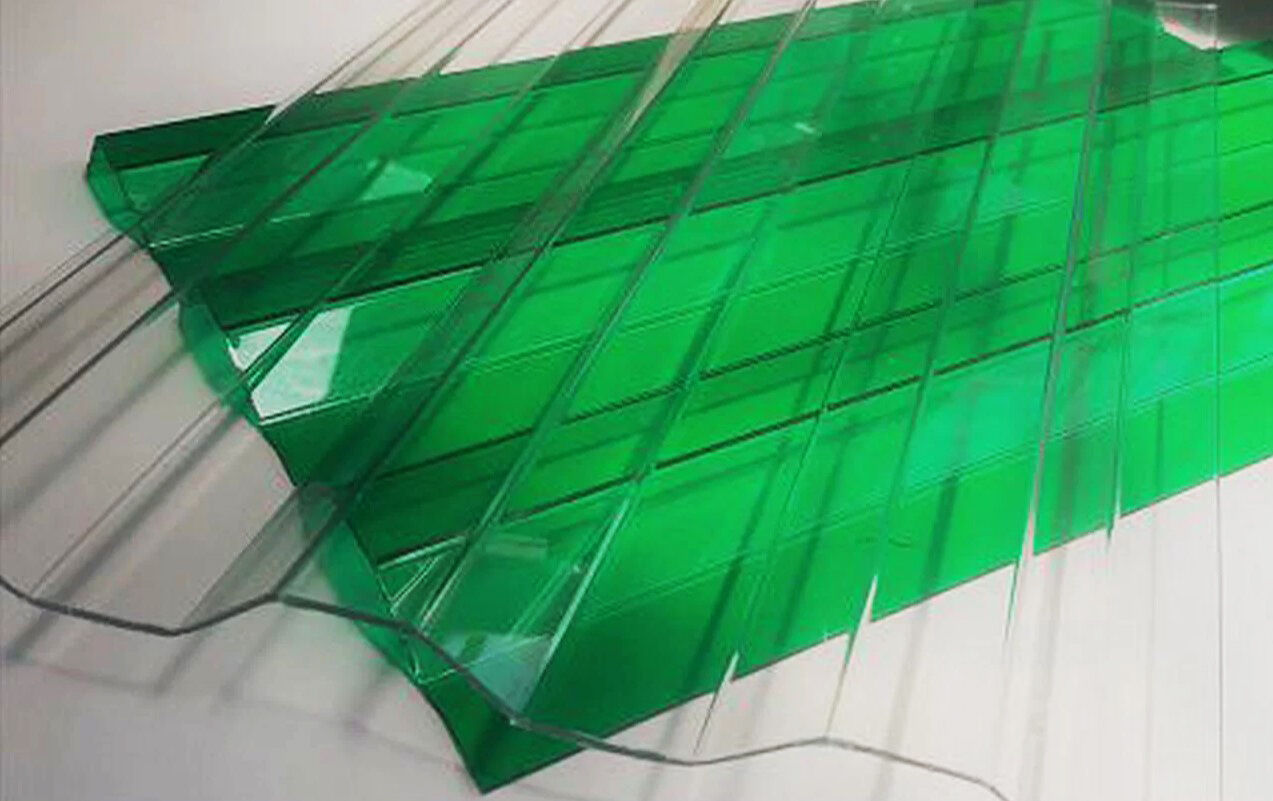 Профилированный поликарбонат KINPLAST Зеленый 1,3 мм (1,05*6 м)