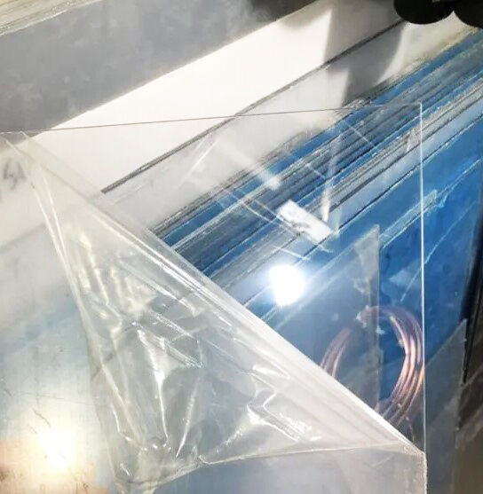 Оргстекло (акриловое стекло) КИВИ Прозрачное 6 мм (1,525*2,05 м) Полигаль КИВИ