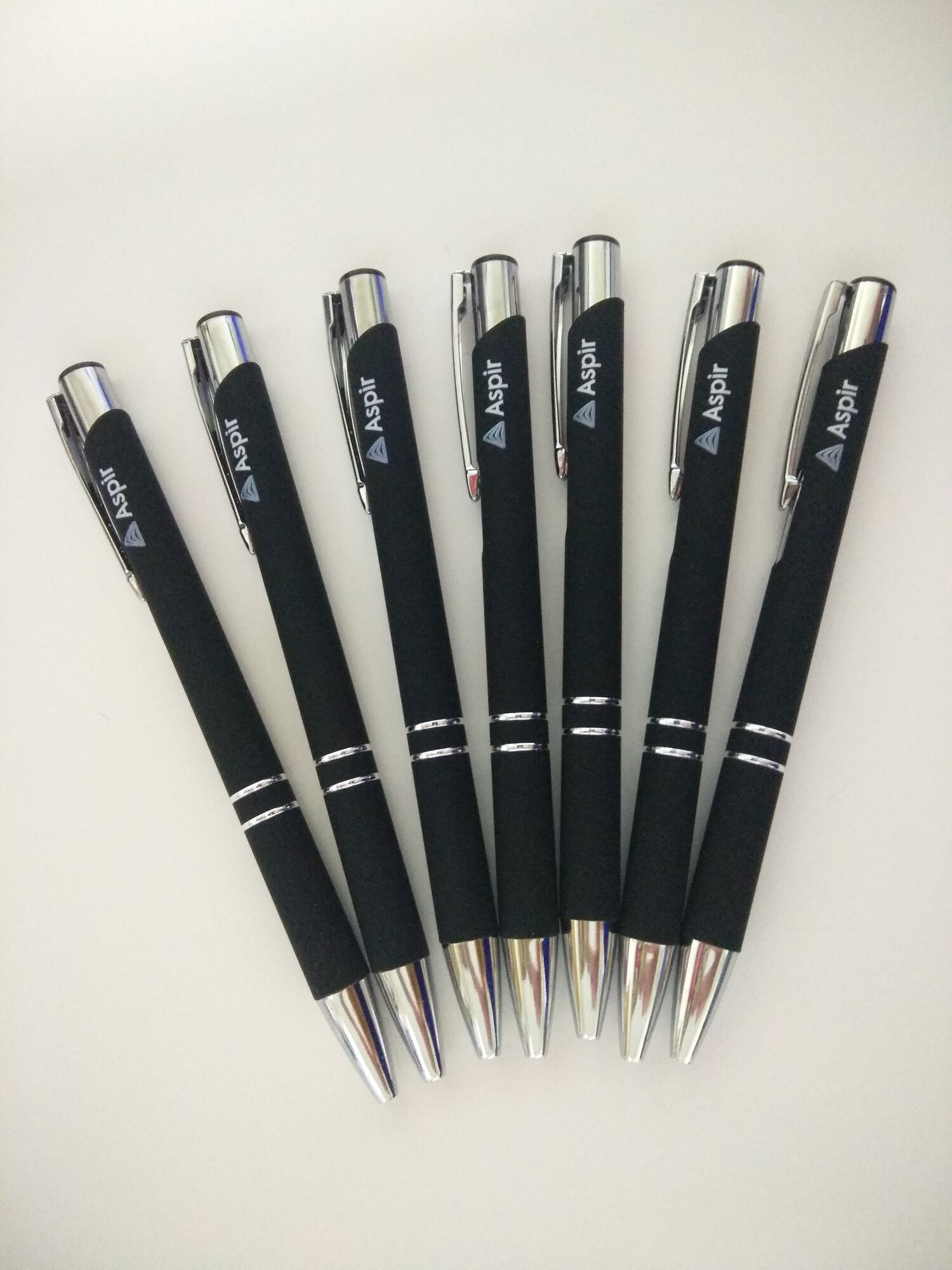 Ручки с покрытием Soft Touch с логотипом