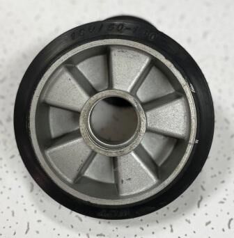 Колесо рулевое резиновое D180 мм (180/50-140) с подшипниками