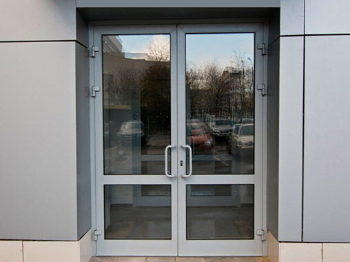 Дверь алюминиевая наружная теплая EIW(S)30–EIW(S)60